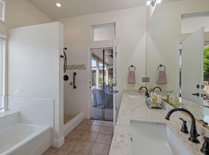 3220 Jonathan Ln, Modesto, CA 95355 Photo