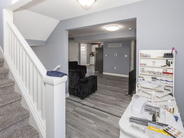 2406 Woodland Avenue, Des Moines, IA 50312