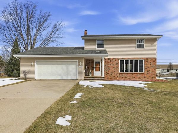 1894 SUSAN AVENUE, Neenah, WI 54956