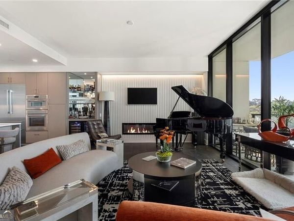 2425 Peachtree Road NE, Unit 707, Atlanta, GA 30305