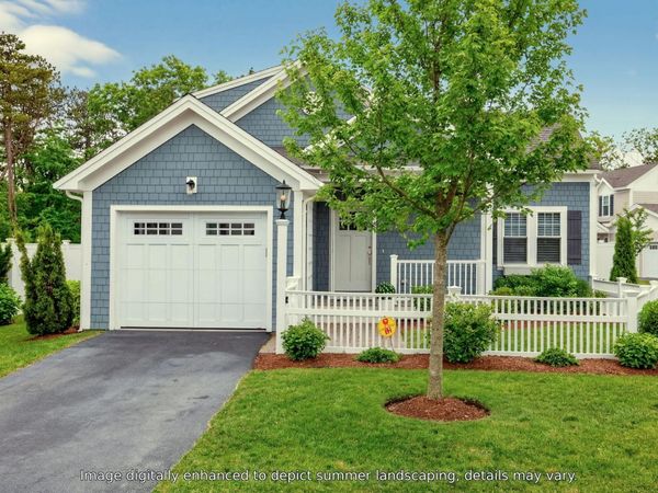 15 Rosewood Circle, Mashpee, MA 02649