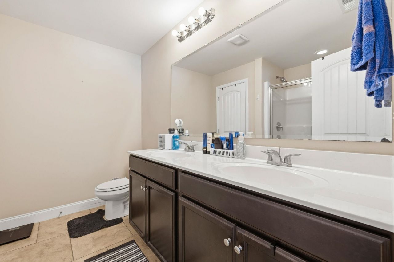 373 Sun Colony Blvd. Photo 15