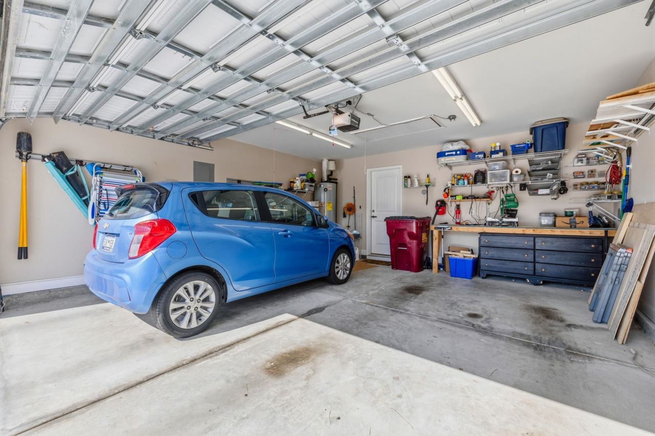 373 Sun Colony Blvd. Photo 22