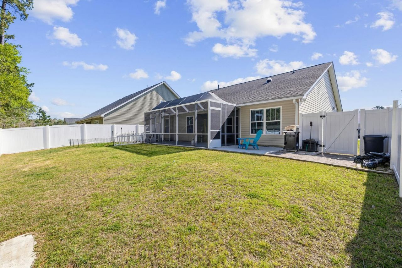 373 Sun Colony Blvd. Photo 27