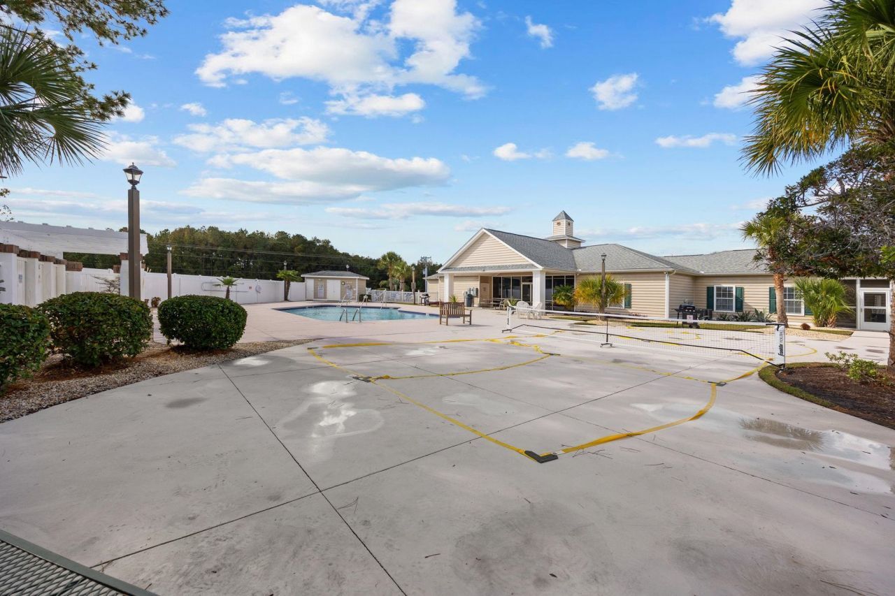 373 Sun Colony Blvd. Photo 28