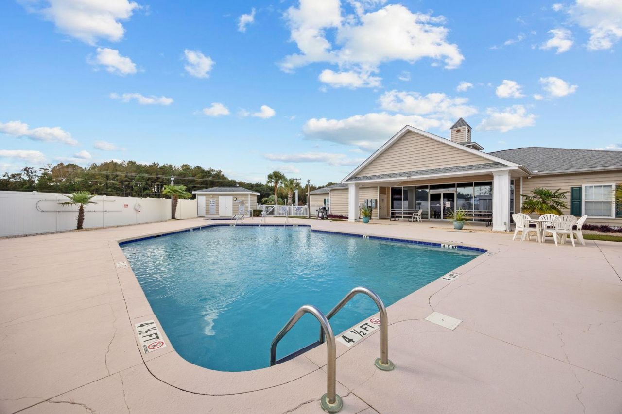 373 Sun Colony Blvd. Photo 30