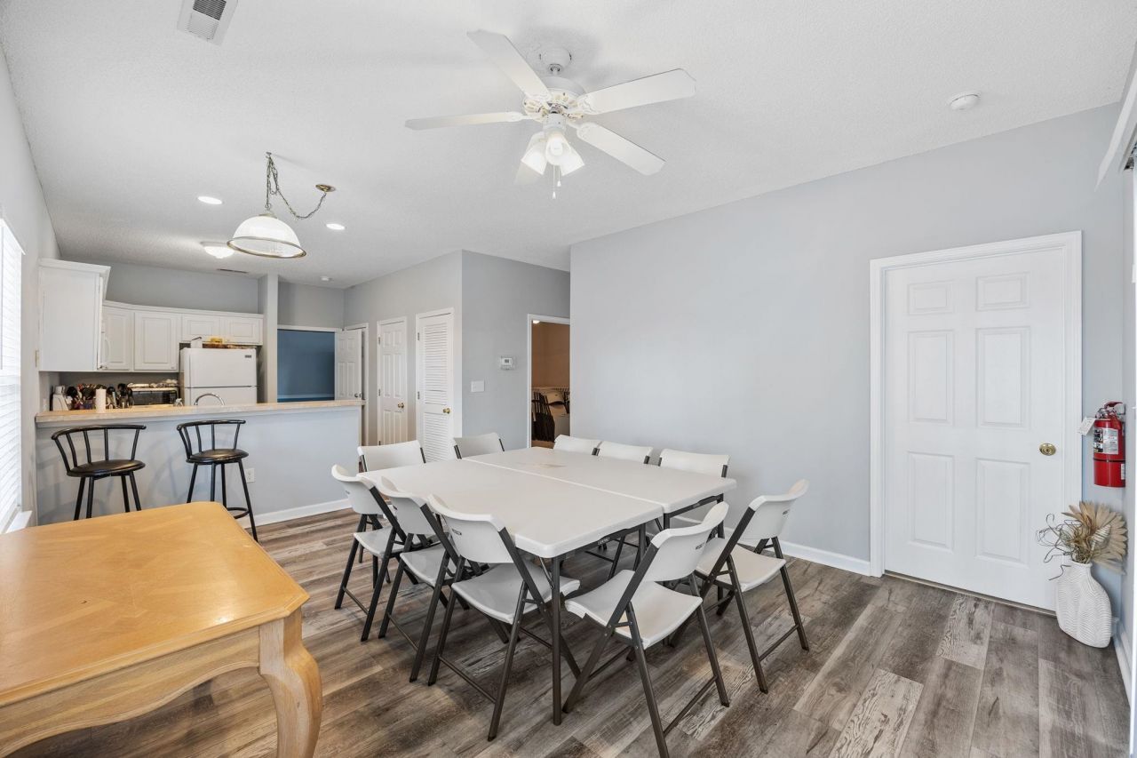 373 Sun Colony Blvd. Photo 35