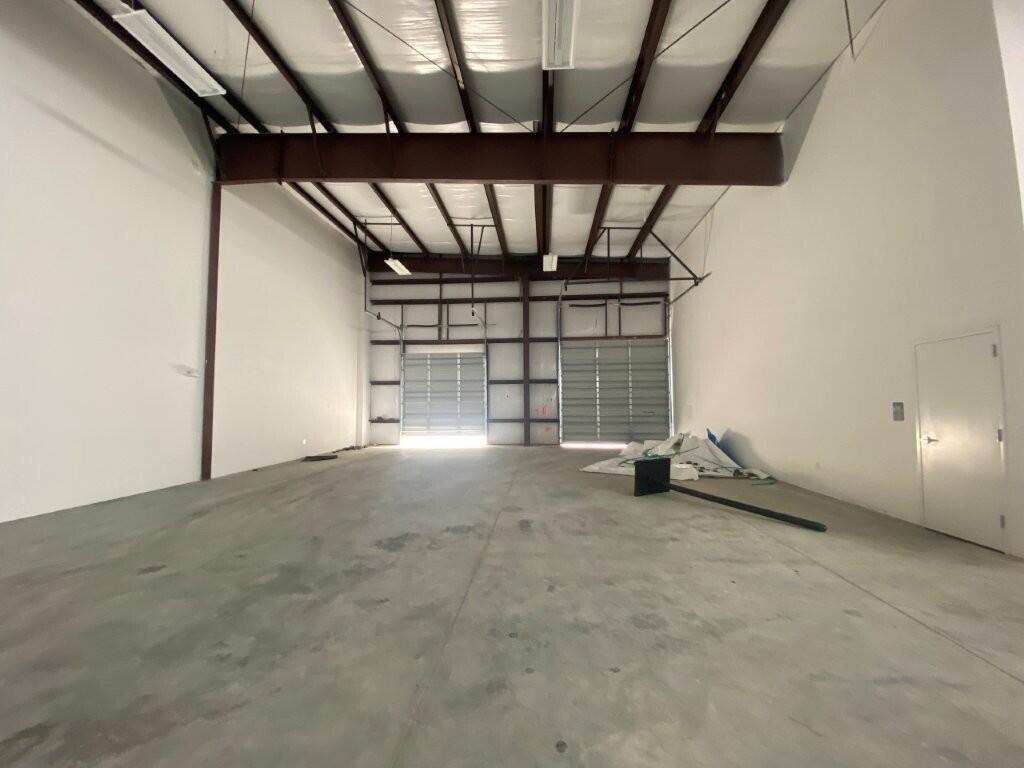 7635-7641 Sandlapper Parkway  Photo 10