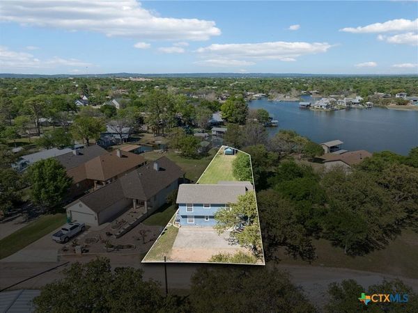 619 Clear Cove Drive , Granite Shoals, TX 78654