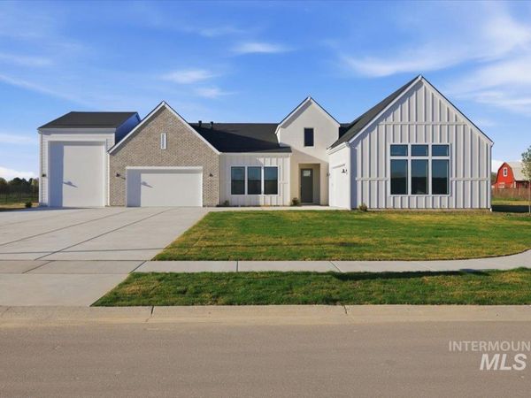 434 W Elkton Dr, Eagle, ID 83616