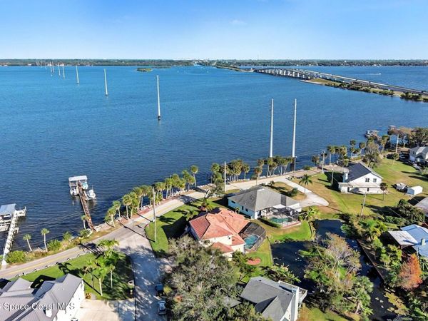 1 Point View Place , Cocoa, FL 32926