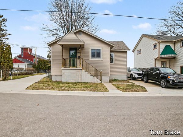1834 Edgewater Street, Muskegon, MI 49441