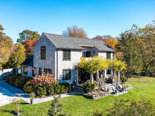 17 Robbins Street, Westport, MA 02791