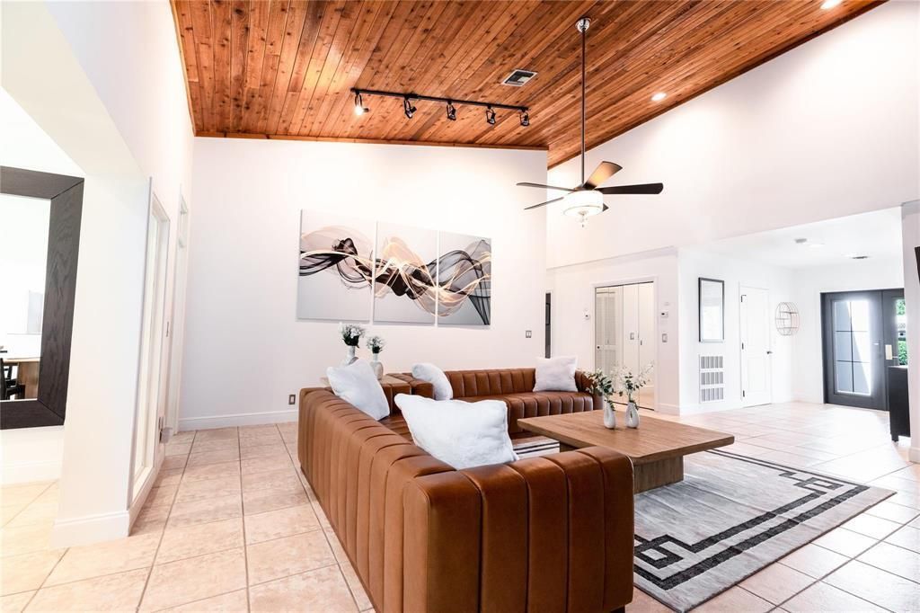 222 N Tradewinds Avenue, Lauderdale by the Sea, FL 33308 Photo