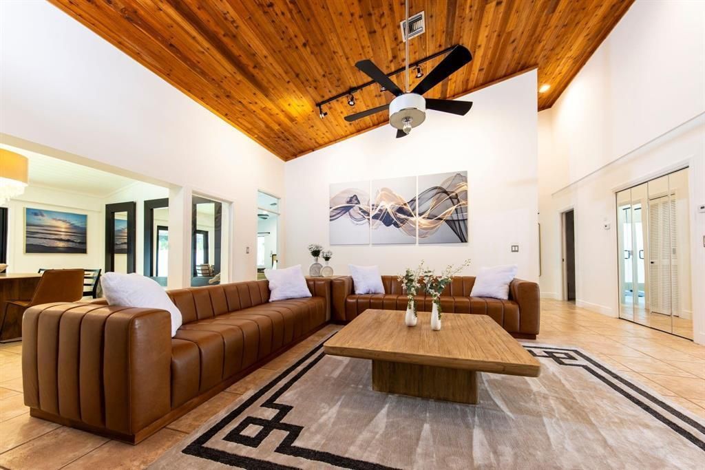 222 N Tradewinds Avenue, Lauderdale by the Sea, FL 33308 Photo