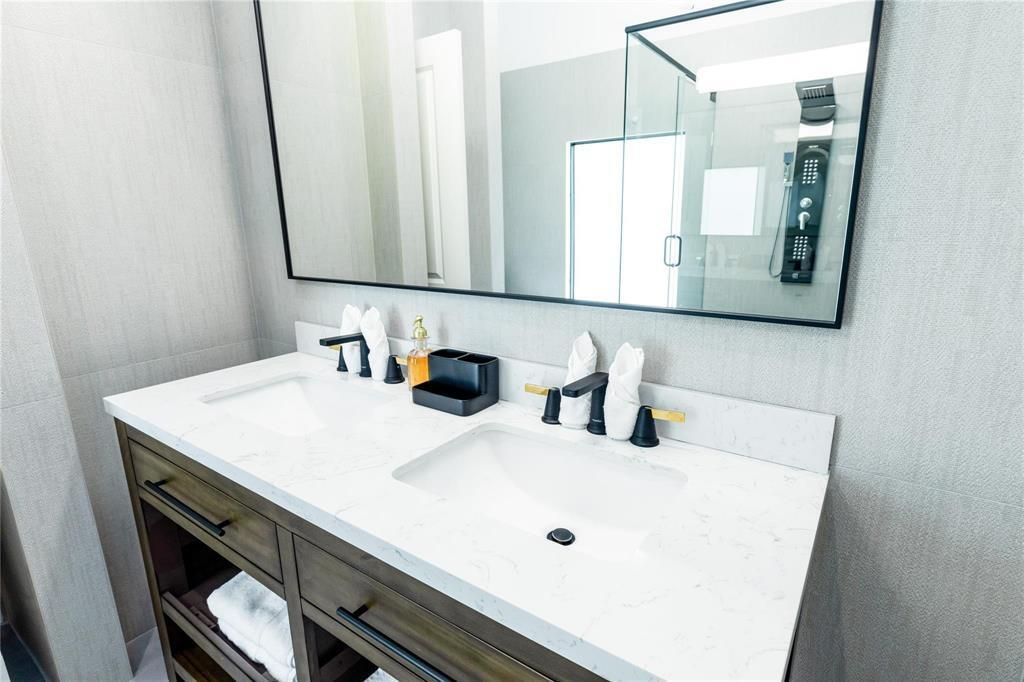 222 N Tradewinds Avenue, Lauderdale by the Sea, FL 33308 Photo