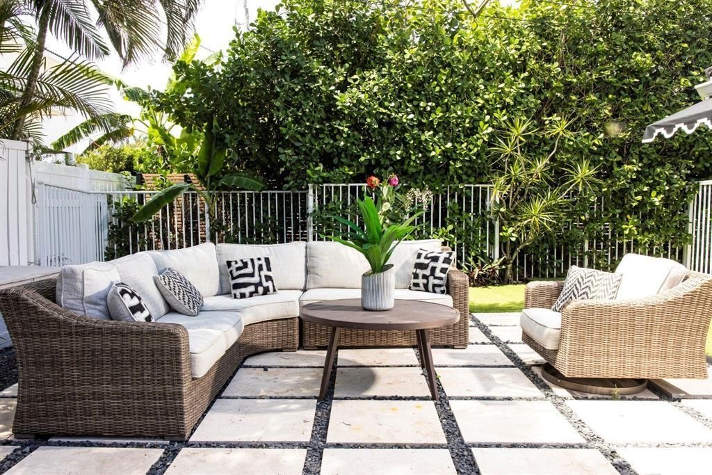 222 N Tradewinds Avenue, Lauderdale by the Sea, FL 33308 Photo