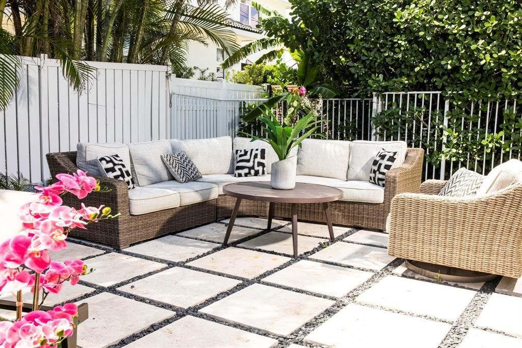 222 N Tradewinds Avenue, Lauderdale by the Sea, FL 33308 Photo