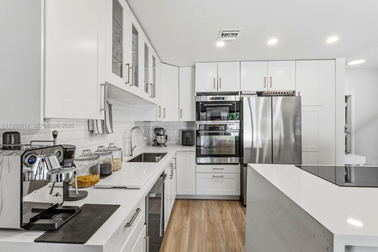 2400 Brickell Ave, Unit 103D, Miami, FL 33129 Photo