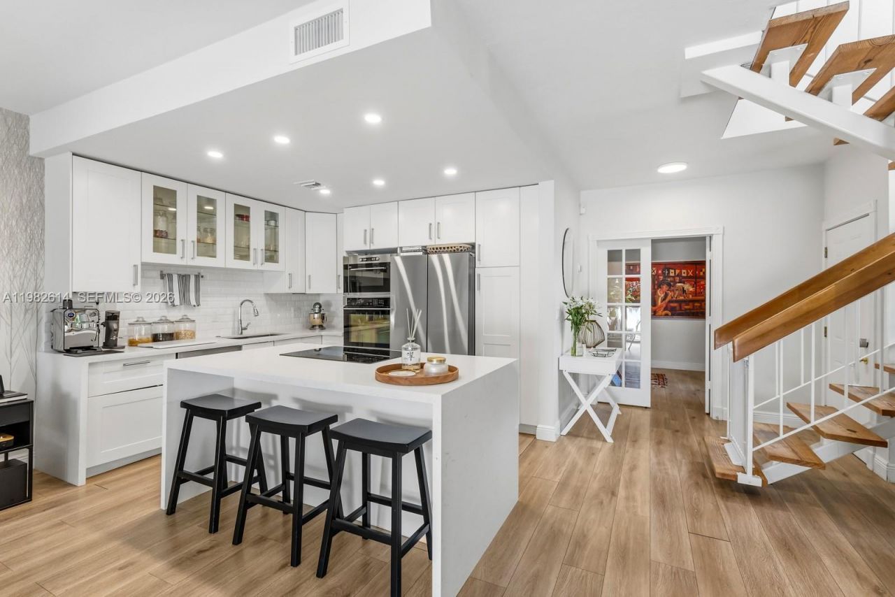 2400 Brickell Ave, Unit 103D, Miami, FL 33129 Photo