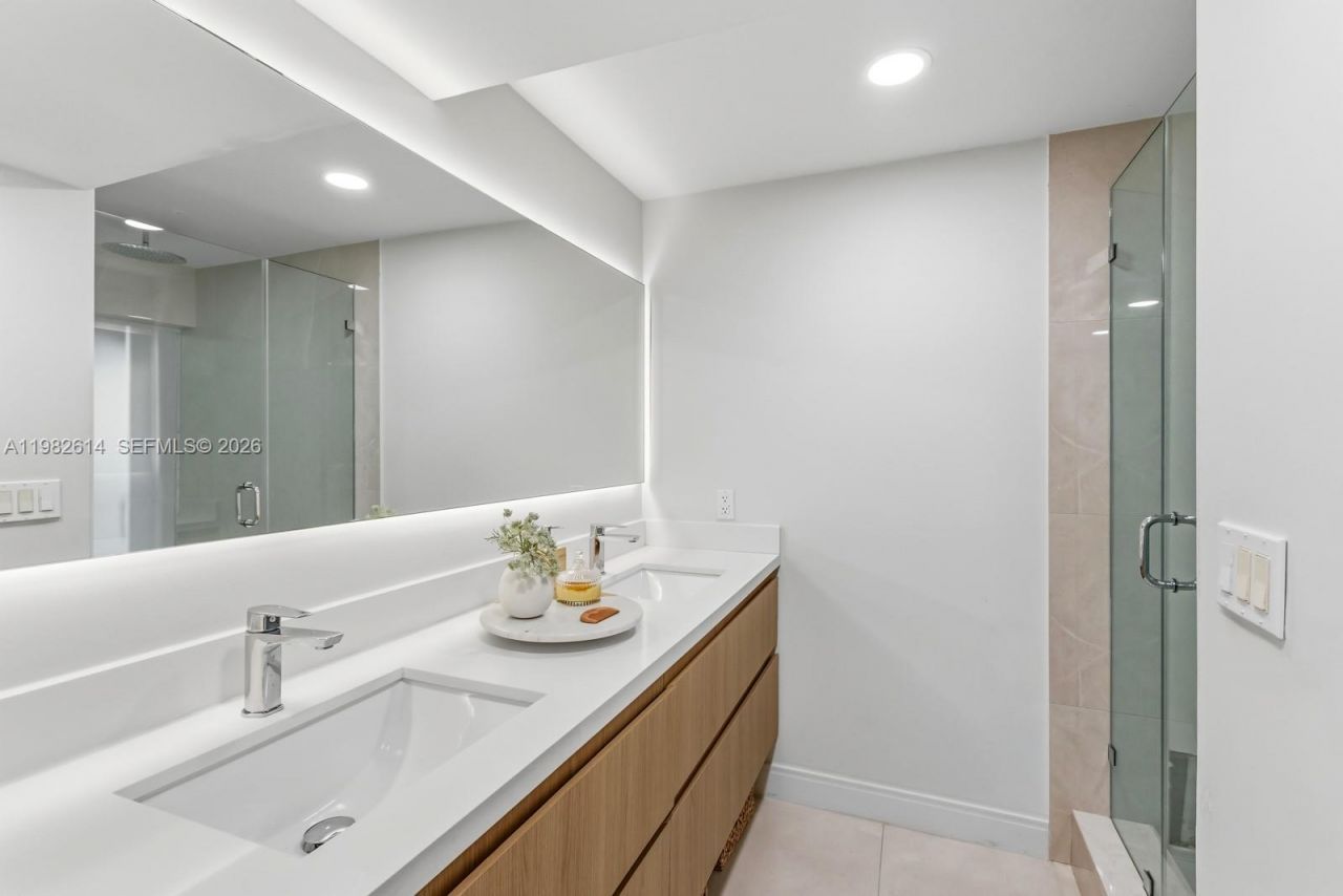 2400 Brickell Ave, Unit 103D, Miami, FL 33129 Photo