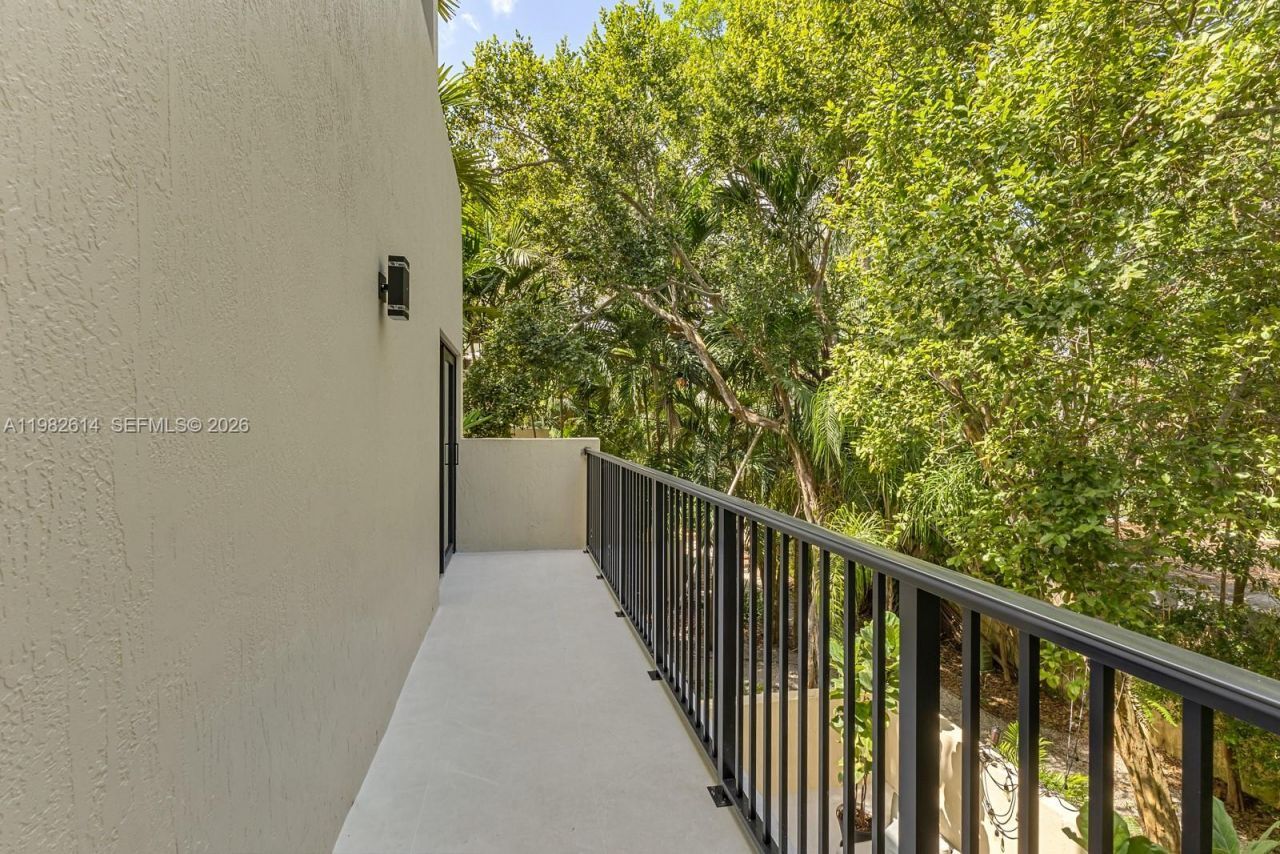 2400 Brickell Ave, Unit 103D, Miami, FL 33129 Photo