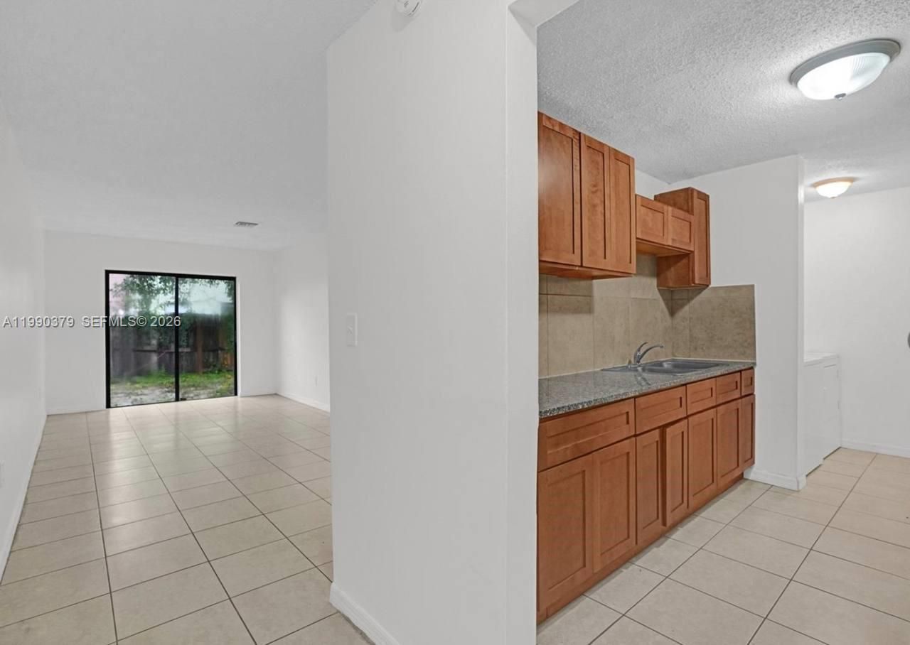 3876 NW 207th St Rd, Miami Gardens, FL 33055 Photo