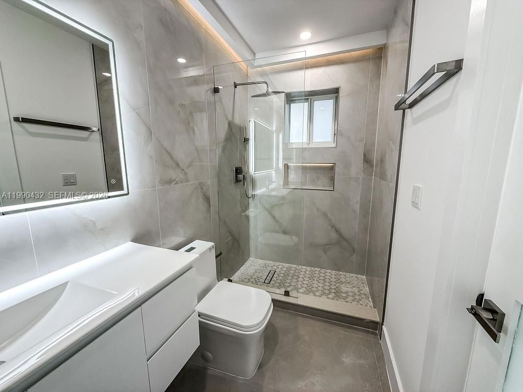 588 Palmetto Dr , Miami Springs, FL 33166 Photo