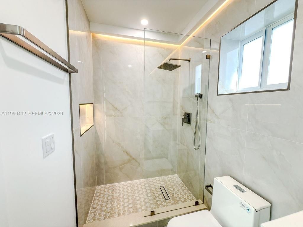 588 Palmetto Dr , Miami Springs, FL 33166 Photo