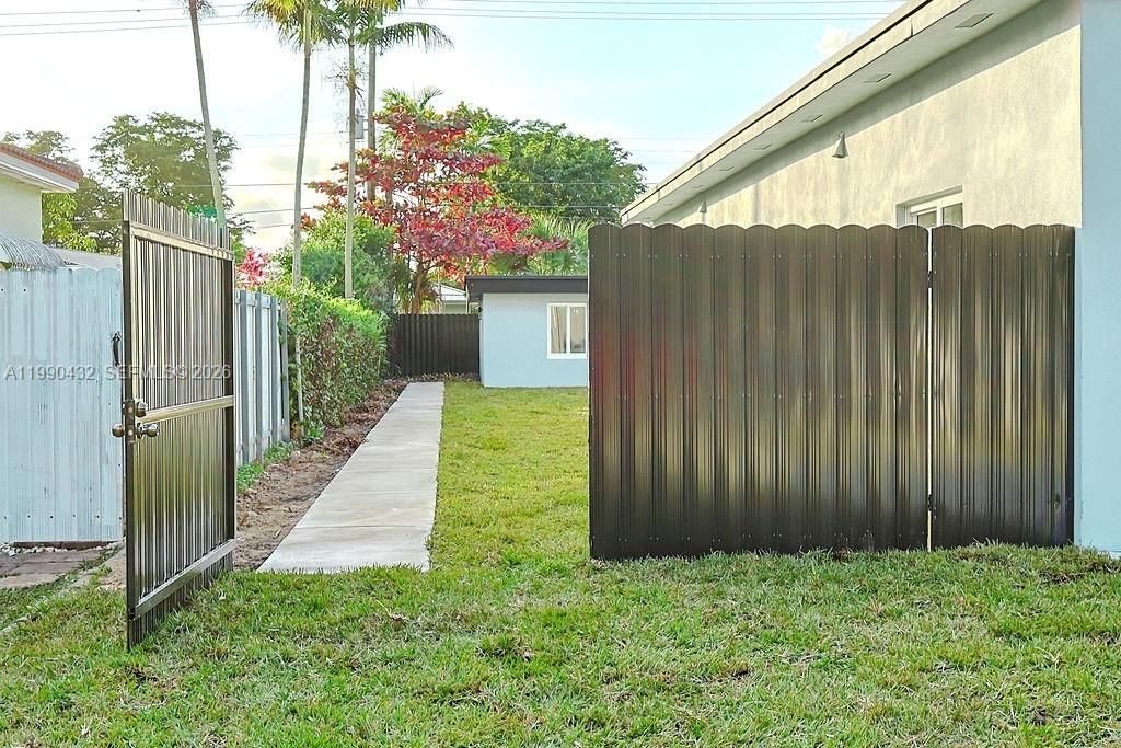 588 Palmetto Dr , Miami Springs, FL 33166 Photo