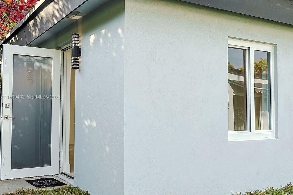 588 Palmetto Dr , Miami Springs, FL 33166 Photo