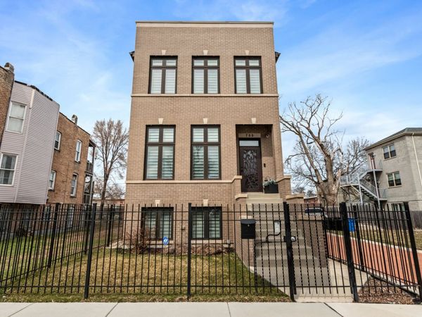 700 E 46th Street, Chicago, IL 60653