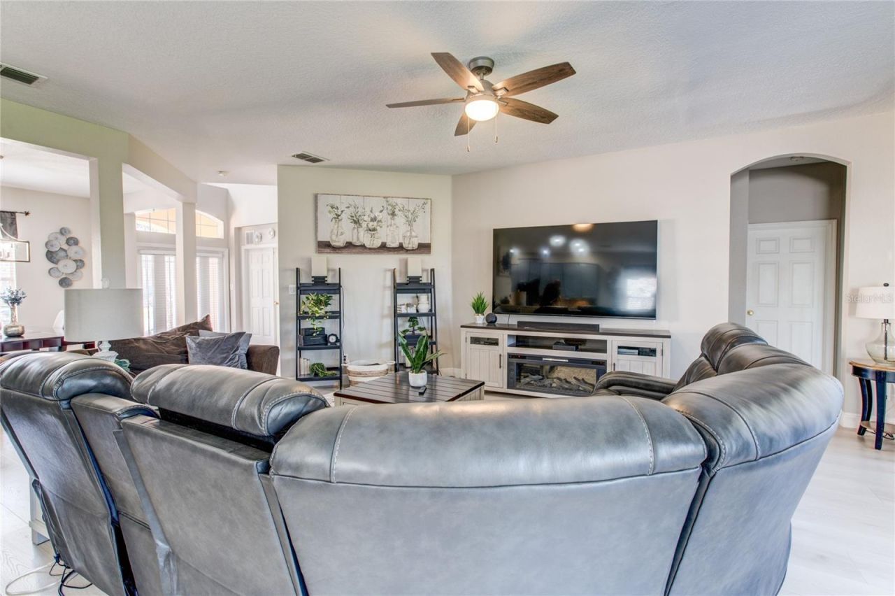 1551 Amaryllis Circle, Orlando, FL 32825 Photo