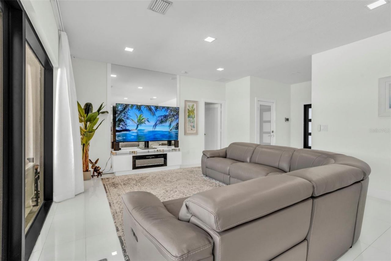 21301 SW 132nd Court, Miami, FL 33177 Photo