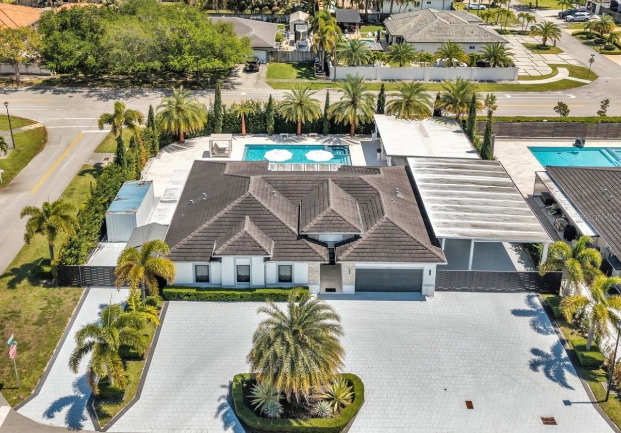 21301 SW 132nd Court, Miami, FL 33177 Photo