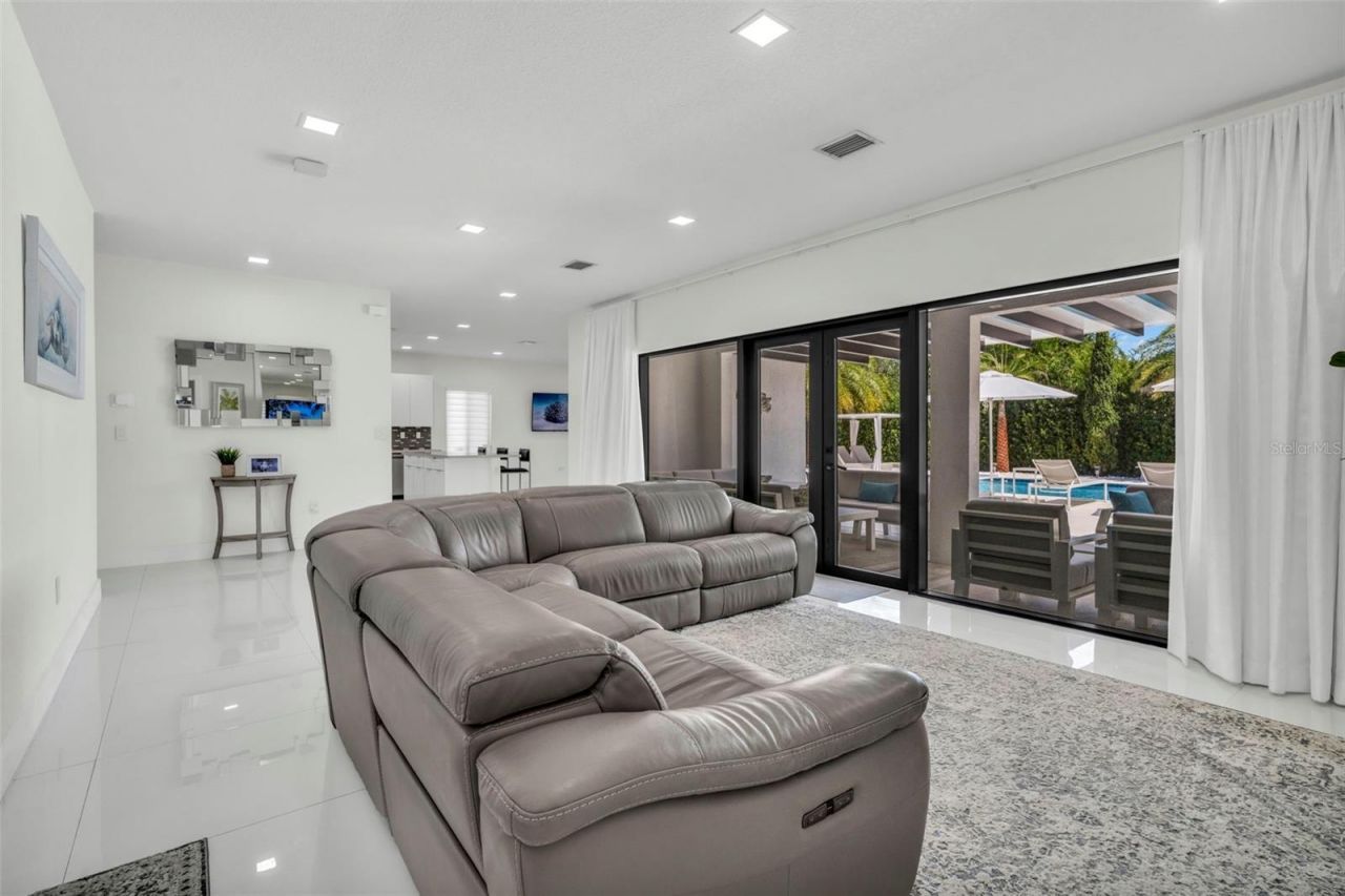 21301 SW 132nd Court, Miami, FL 33177 Photo