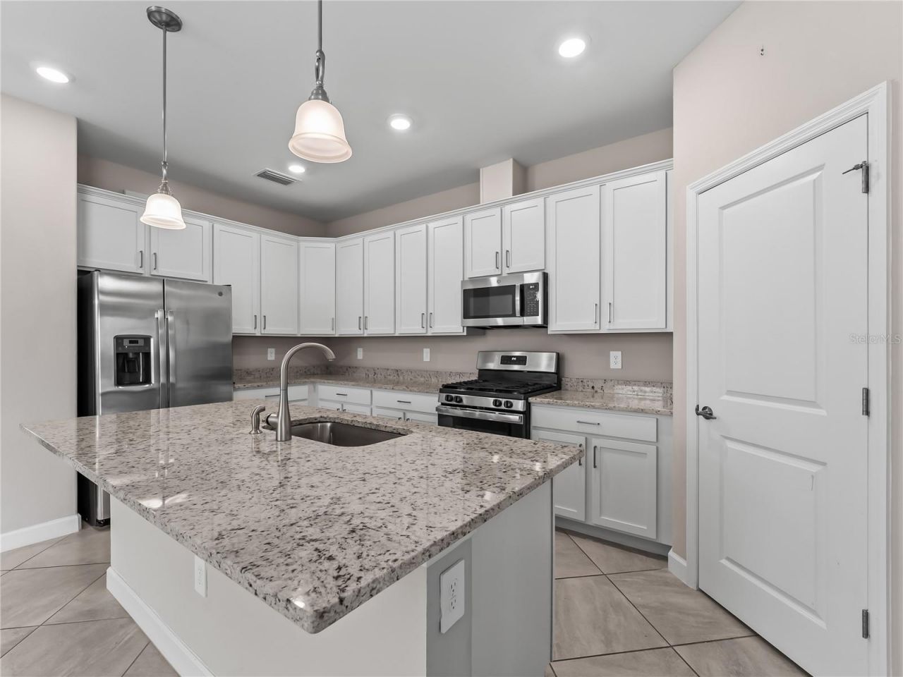 15885 Islandwalk Avenue, Bradenton, FL 34211 Photo