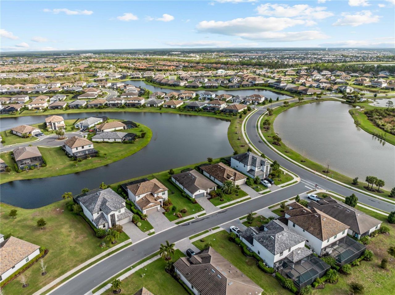15885 Islandwalk Avenue, Bradenton, FL 34211 Photo