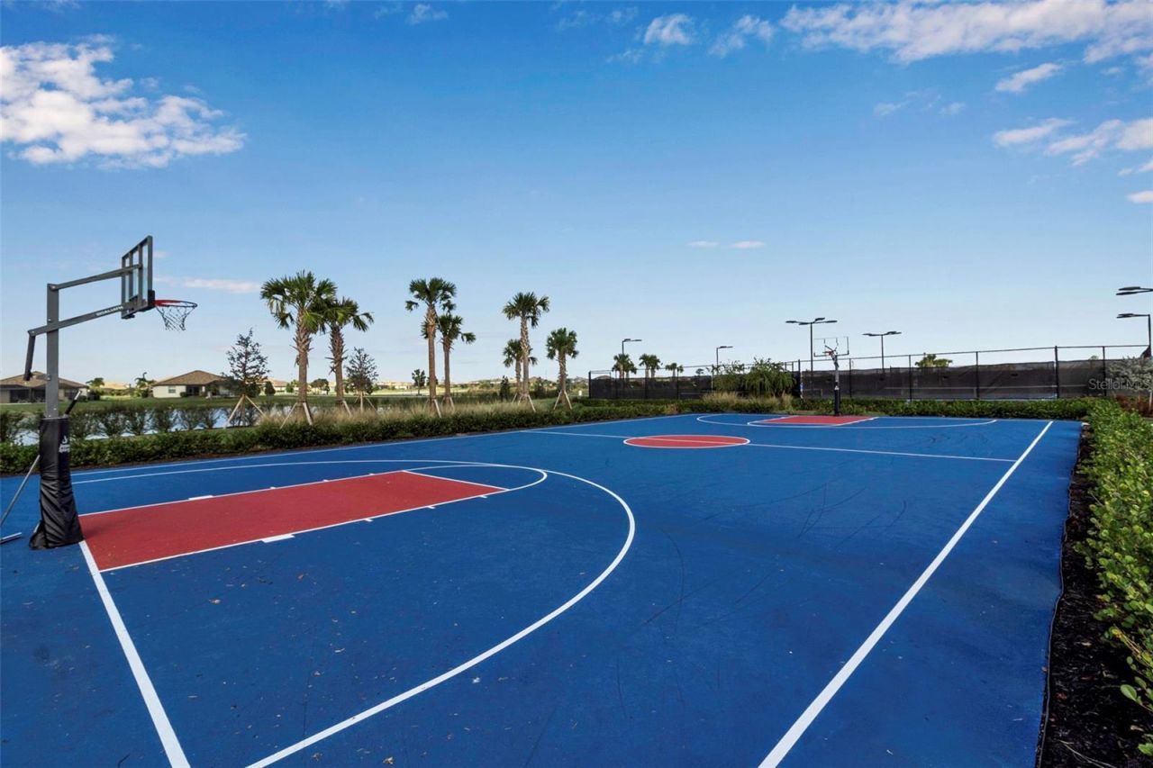 15885 Islandwalk Avenue, Bradenton, FL 34211 Photo