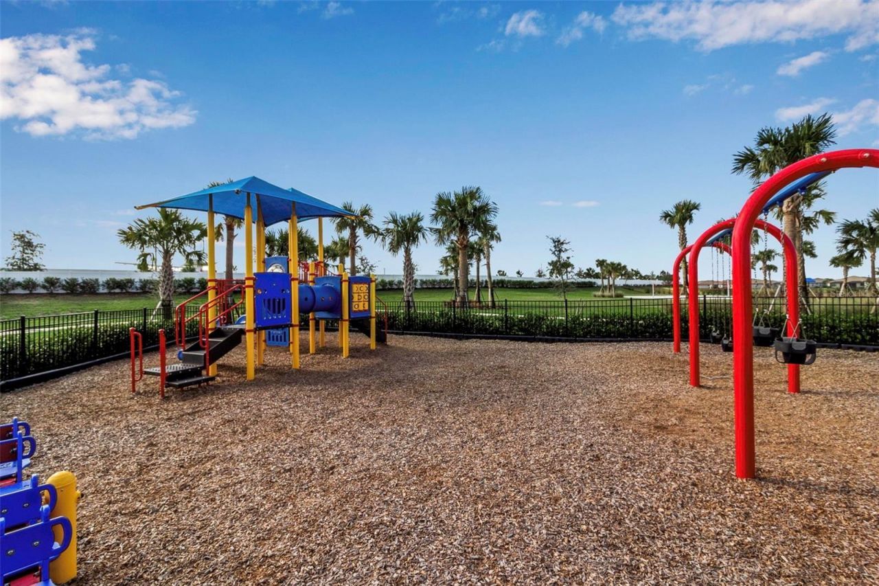 15885 Islandwalk Avenue, Bradenton, FL 34211 Photo