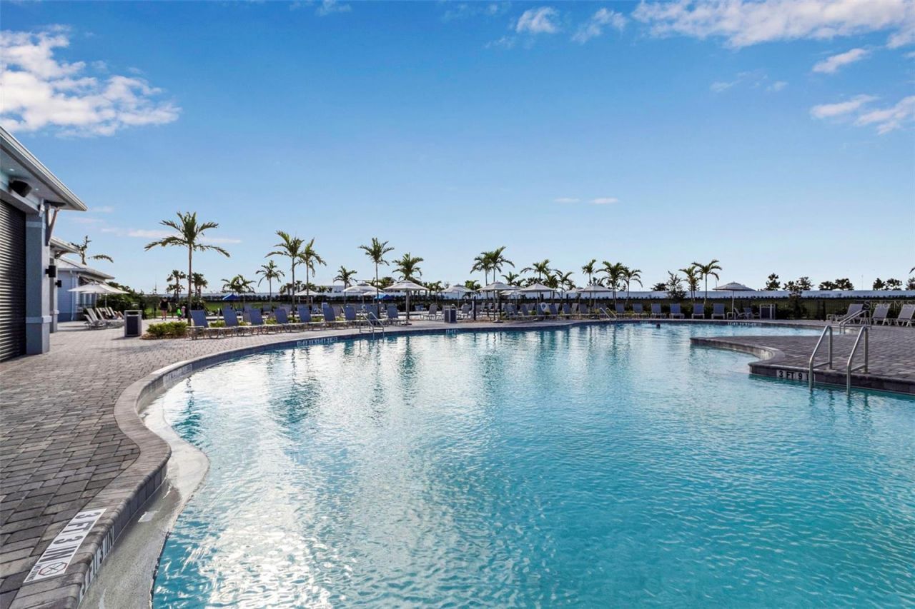 15885 Islandwalk Avenue, Bradenton, FL 34211 Photo