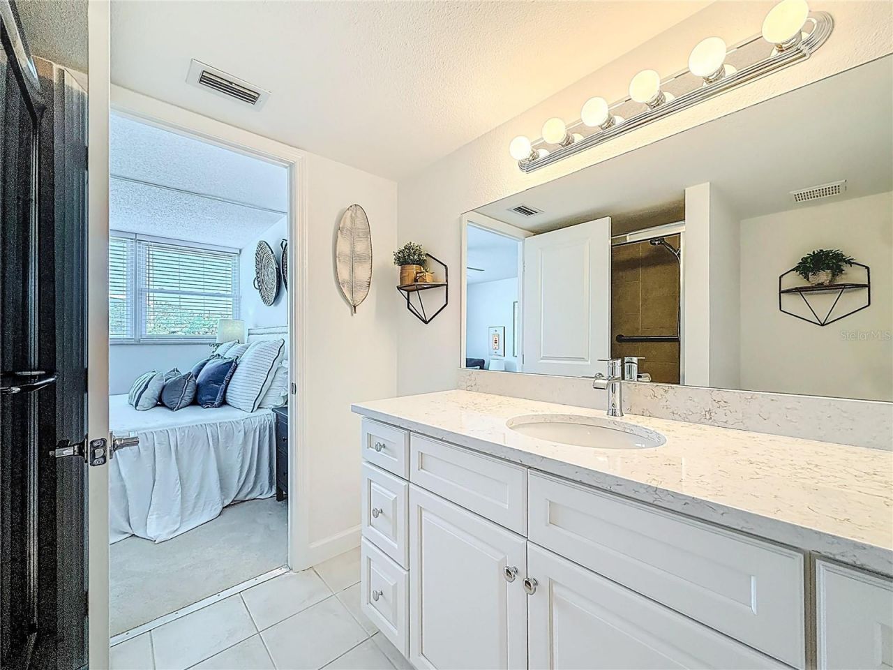 7425 Bay Island Drive S, Unit 105, South Pasadena, FL 33707 Photo