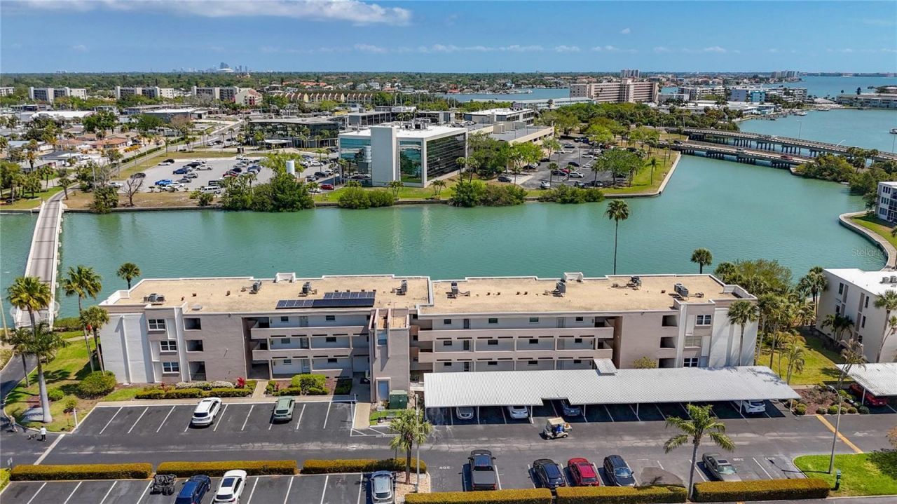 7425 Bay Island Drive S, Unit 105, South Pasadena, FL 33707 Photo
