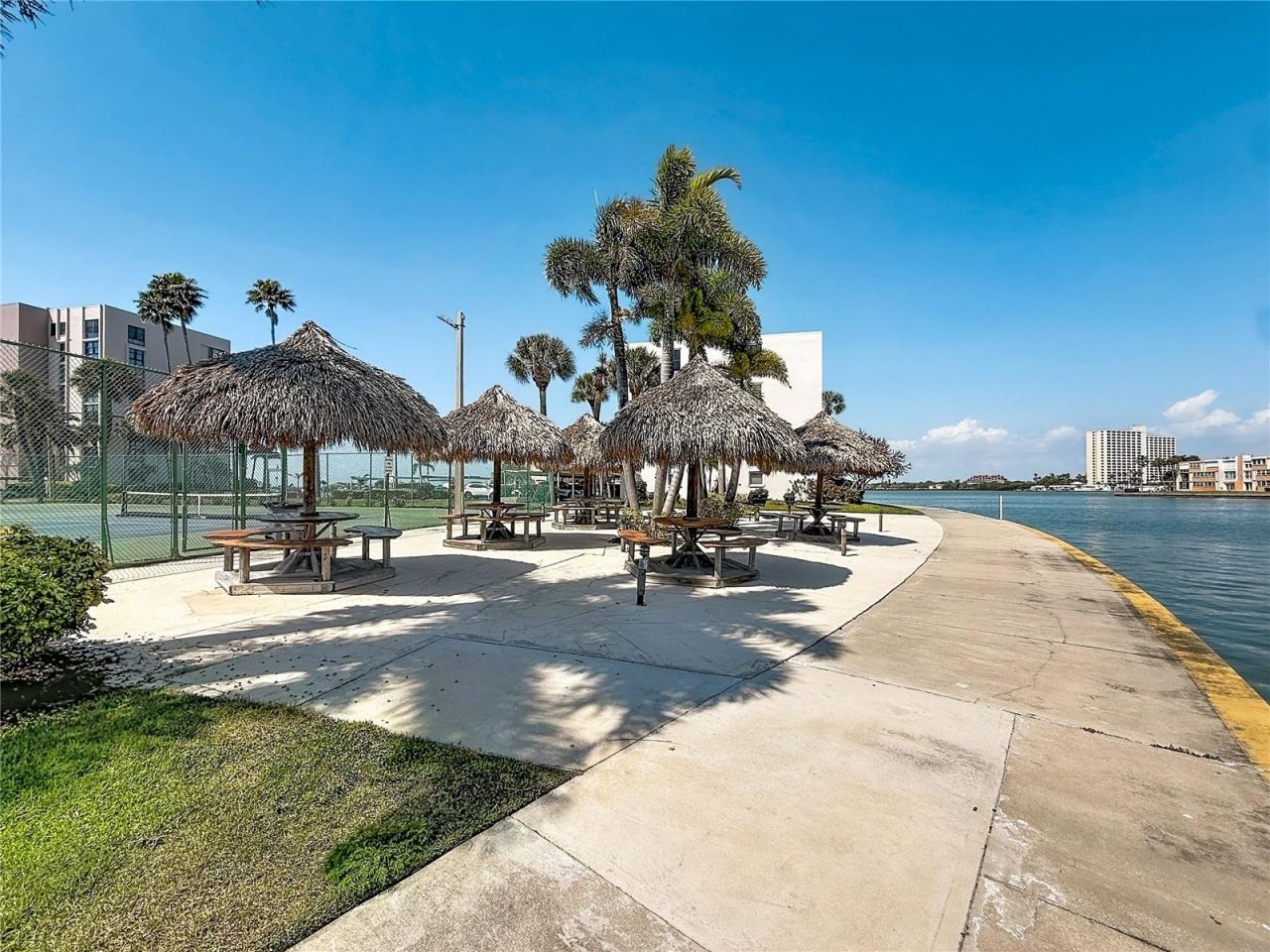 7425 Bay Island Drive S, Unit 105, South Pasadena, FL 33707 Photo