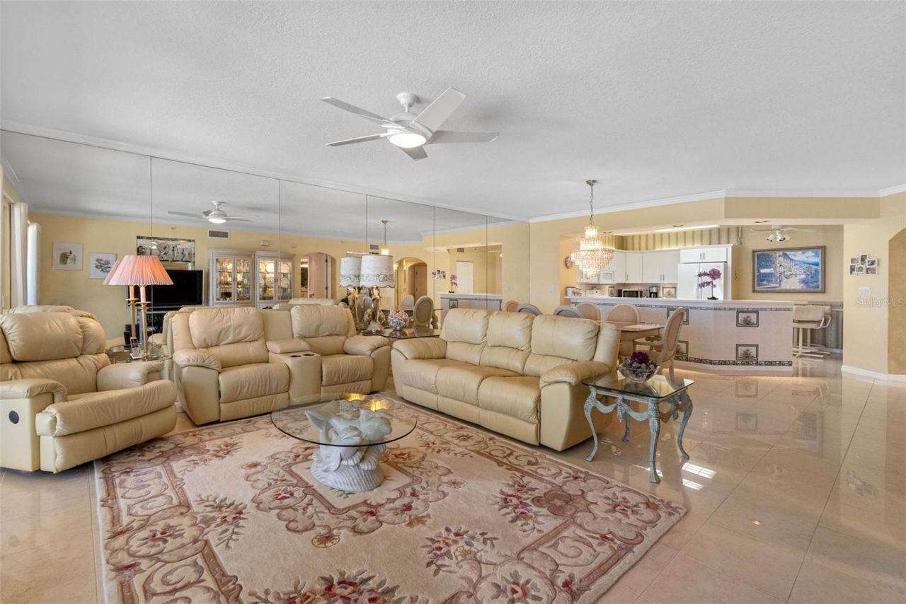16750 Gulf Boulevard, Unit 414, North Redington Beach, FL 33708 Photo