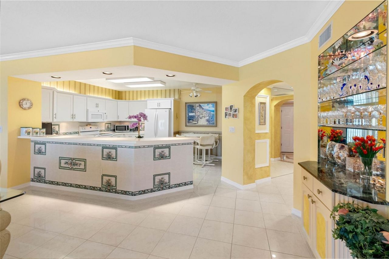 16750 Gulf Boulevard, Unit 414, North Redington Beach, FL 33708 Photo