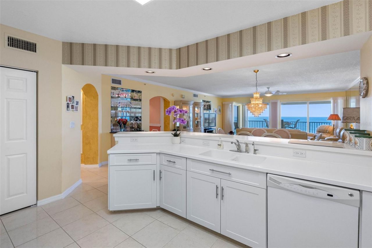 16750 Gulf Boulevard, Unit 414, North Redington Beach, FL 33708 Photo