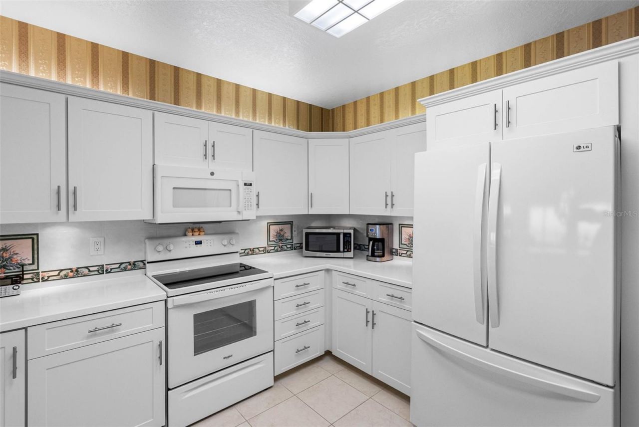 16750 Gulf Boulevard, Unit 414, North Redington Beach, FL 33708 Photo