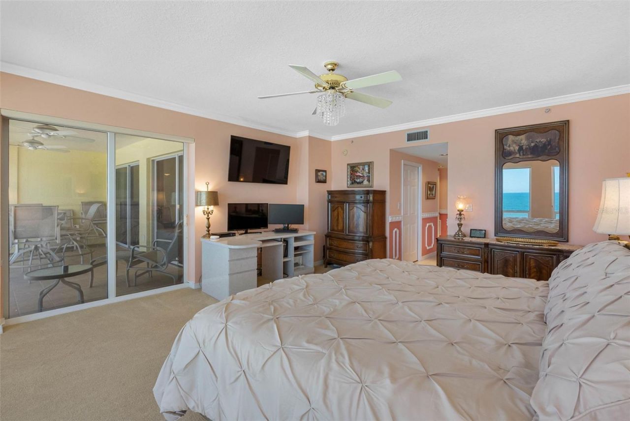 16750 Gulf Boulevard, Unit 414, North Redington Beach, FL 33708 Photo