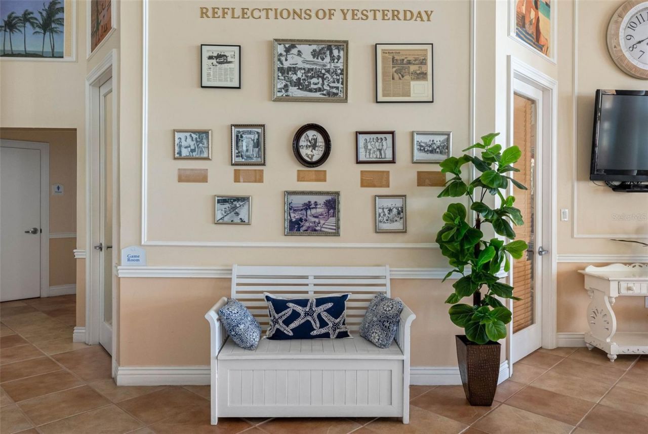 16750 Gulf Boulevard, Unit 414, North Redington Beach, FL 33708 Photo